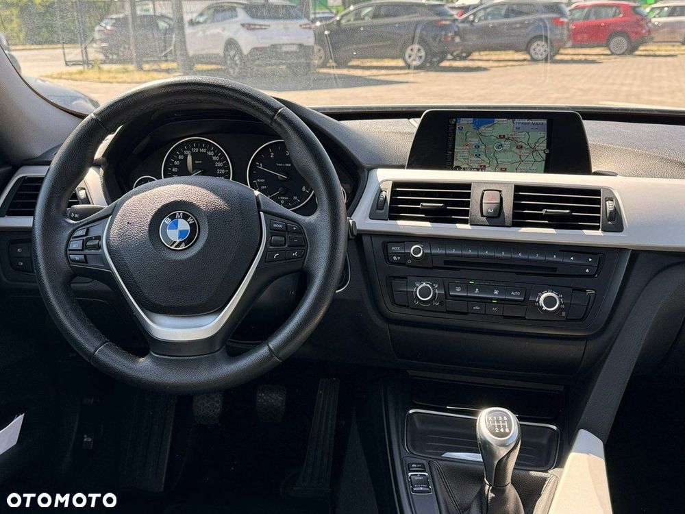 BMW 3GT 320d xDrive - 28