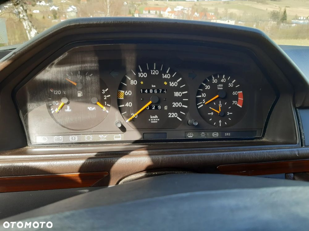 Mercedes-Benz W124 (1984-1993) - 9