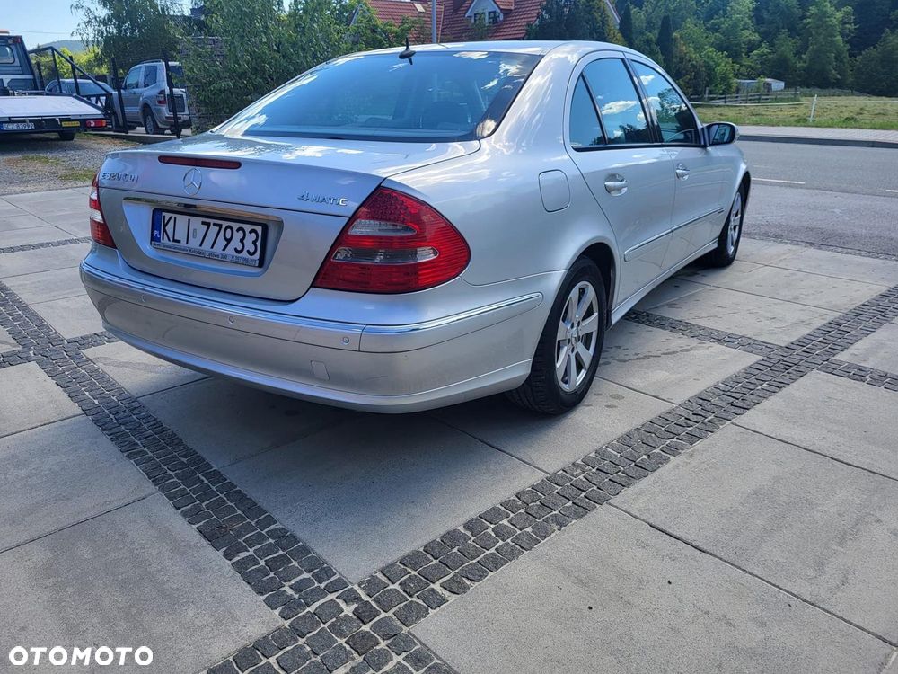 Mercedes-Benz Klasa E 320 CDI 4-Matic T Avantgarde - 7