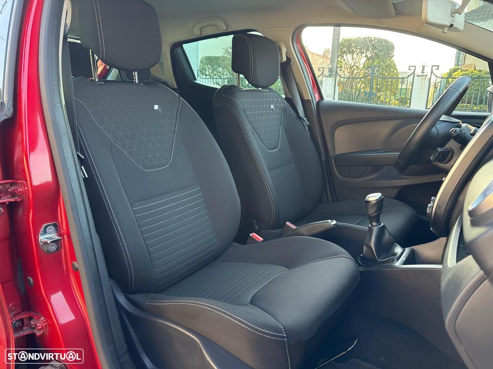 Renault Clio 0.9 TCe Limited Edition - 24