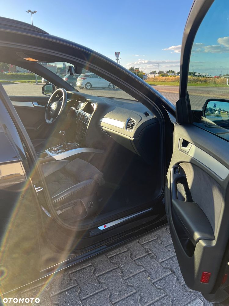Audi A4 Avant - 27