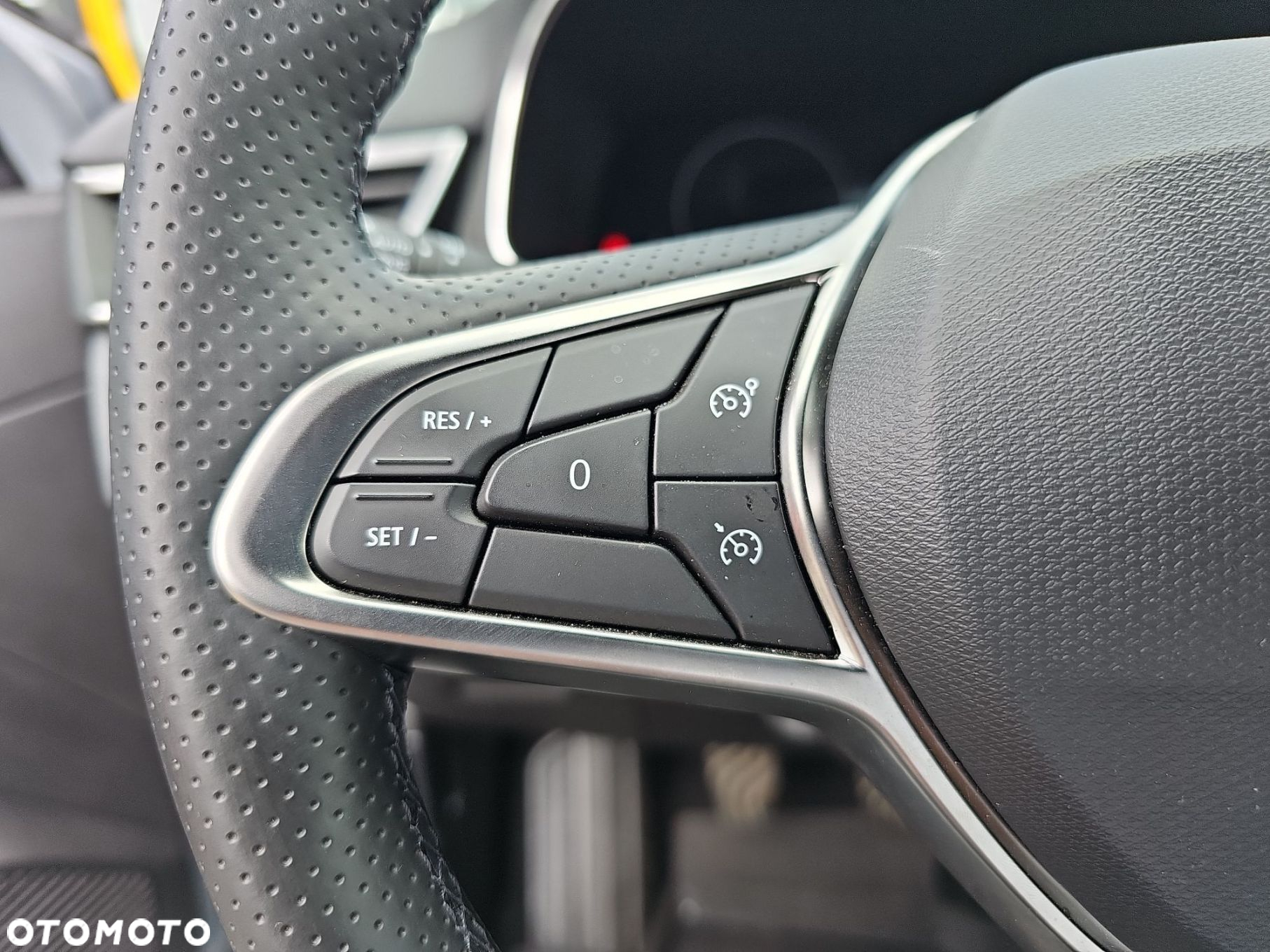 Renault Clio - 15