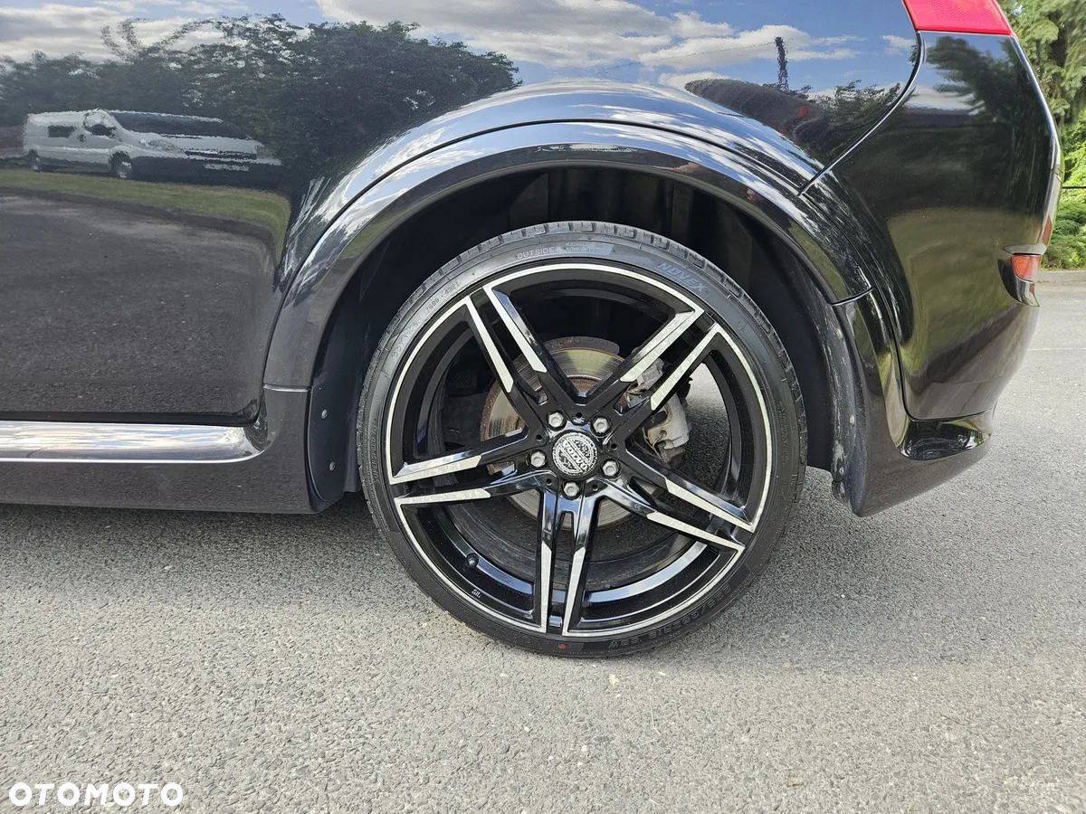 Volvo C30 D2 R-Design - 18