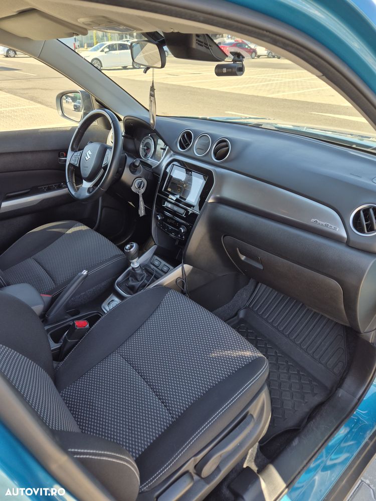 Suzuki Vitara 1.4 Boosterjet AllGrip MHEV Passion - 10
