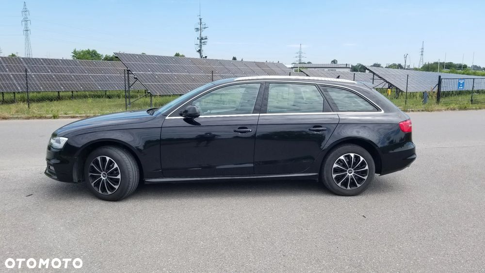 Audi A4 Avant 2.0 TDI DPF quattro S line Sportpaket - 2