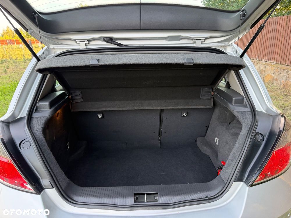 Opel Astra 1.6 Enjoy - 23