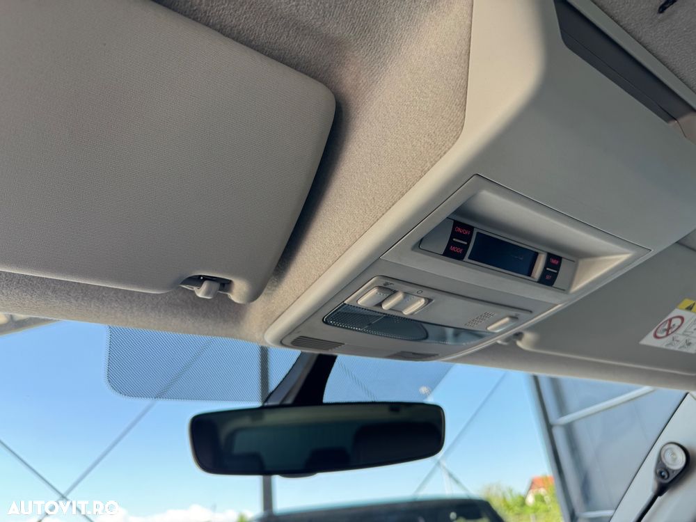 Volkswagen Transporter DSG Kurz Plus Comfortline - 14