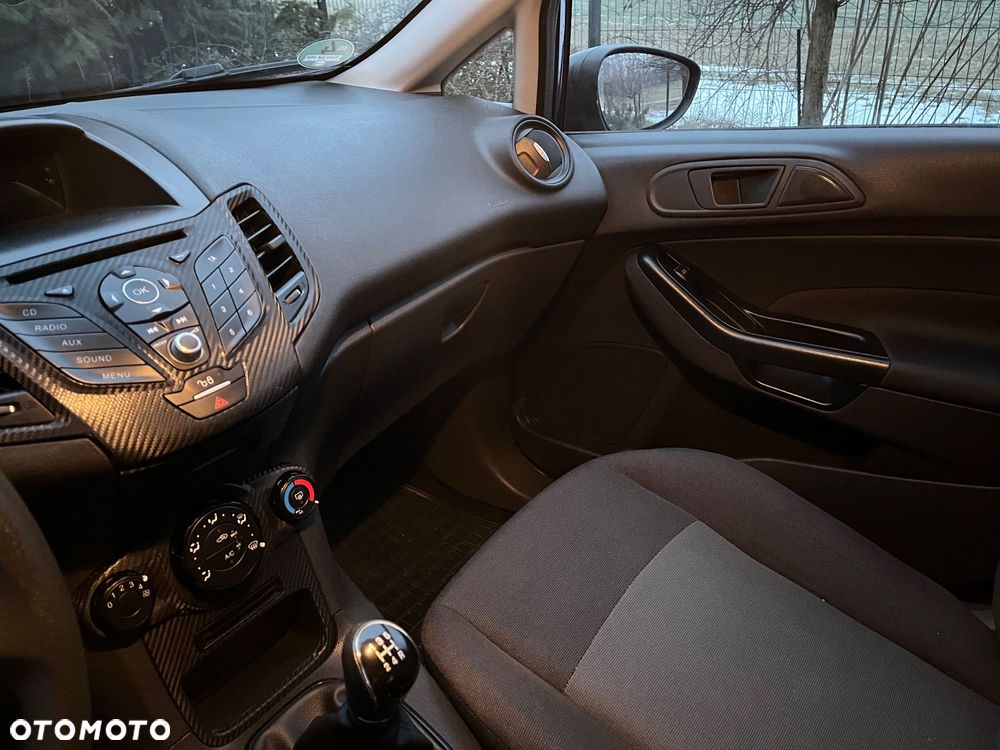 Ford Fiesta - 13