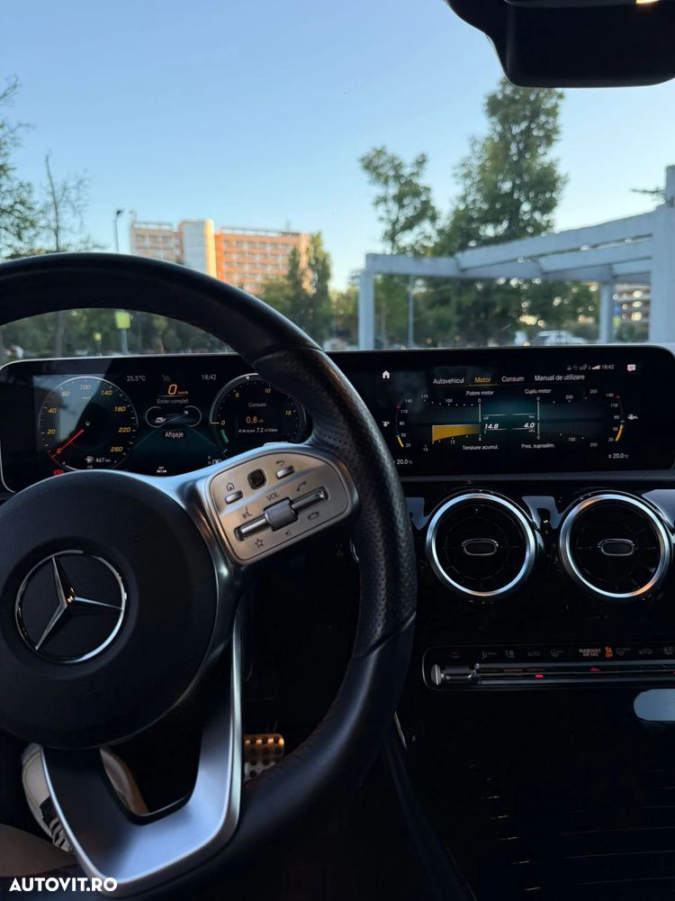 Mercedes-Benz A ver-180-d-7g--dct-amg-line - 13