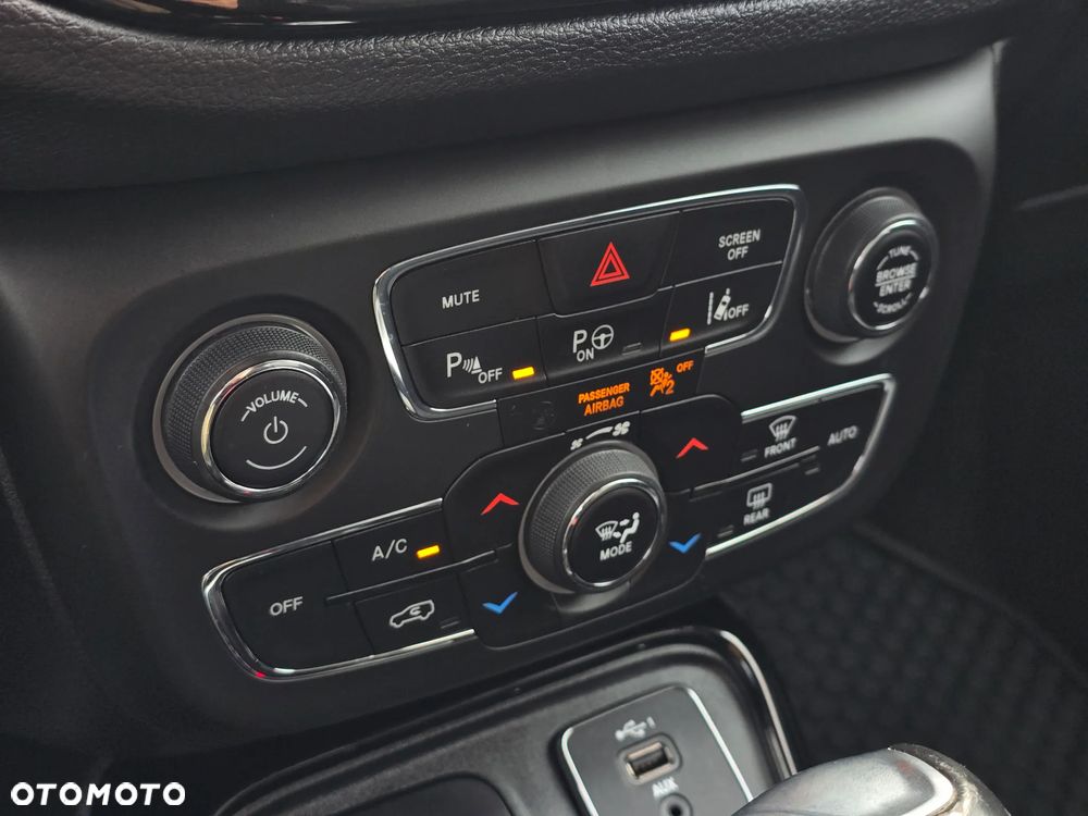 Jeep Compass 1.4 TMair Limited 4WD S&S - 30