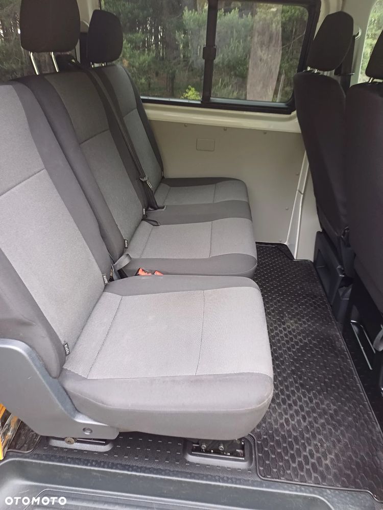 Volkswagen Transporter - 9