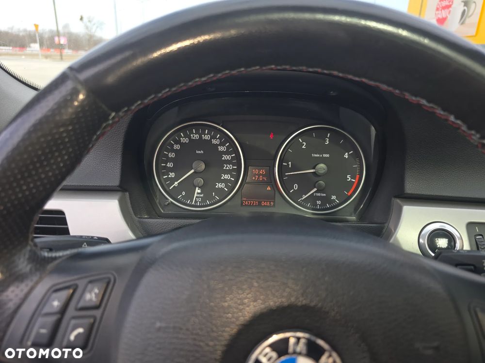 BMW Seria 3 330xd - 32