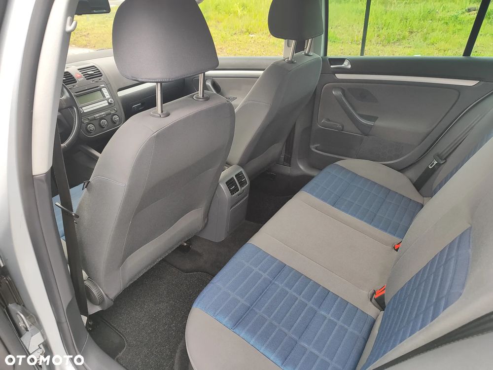 Volkswagen Golf 1.6 Tour Edition - 28