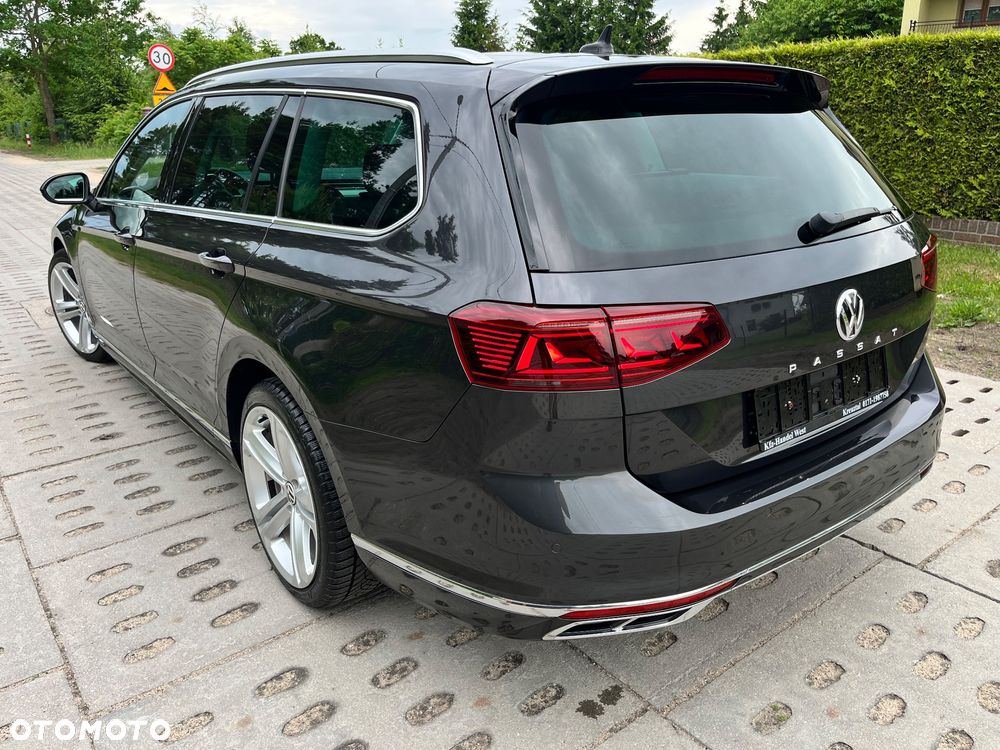 Volkswagen Passat 2.0 TDI SCR DSG Highline - 20