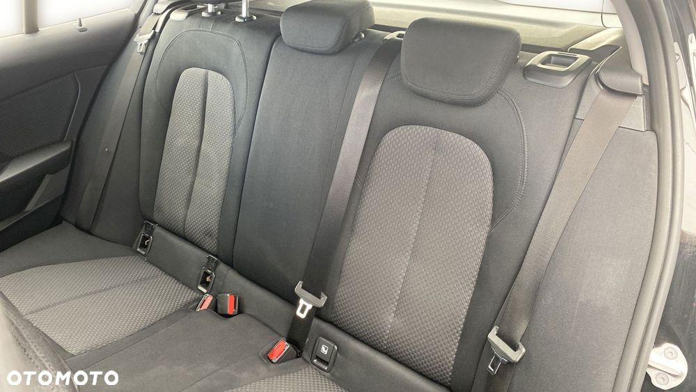 BMW Seria 1 118i Advantage - 12