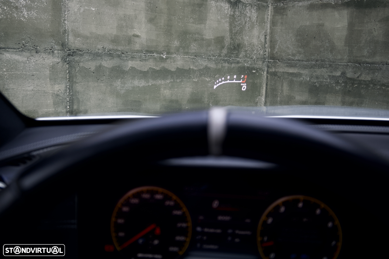 Mercedes-Benz E 63 AMG S 4-Matic+ - 38