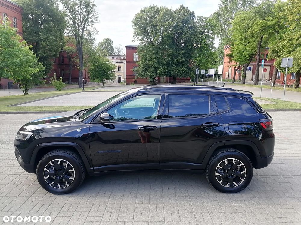 Jeep Compass - 22