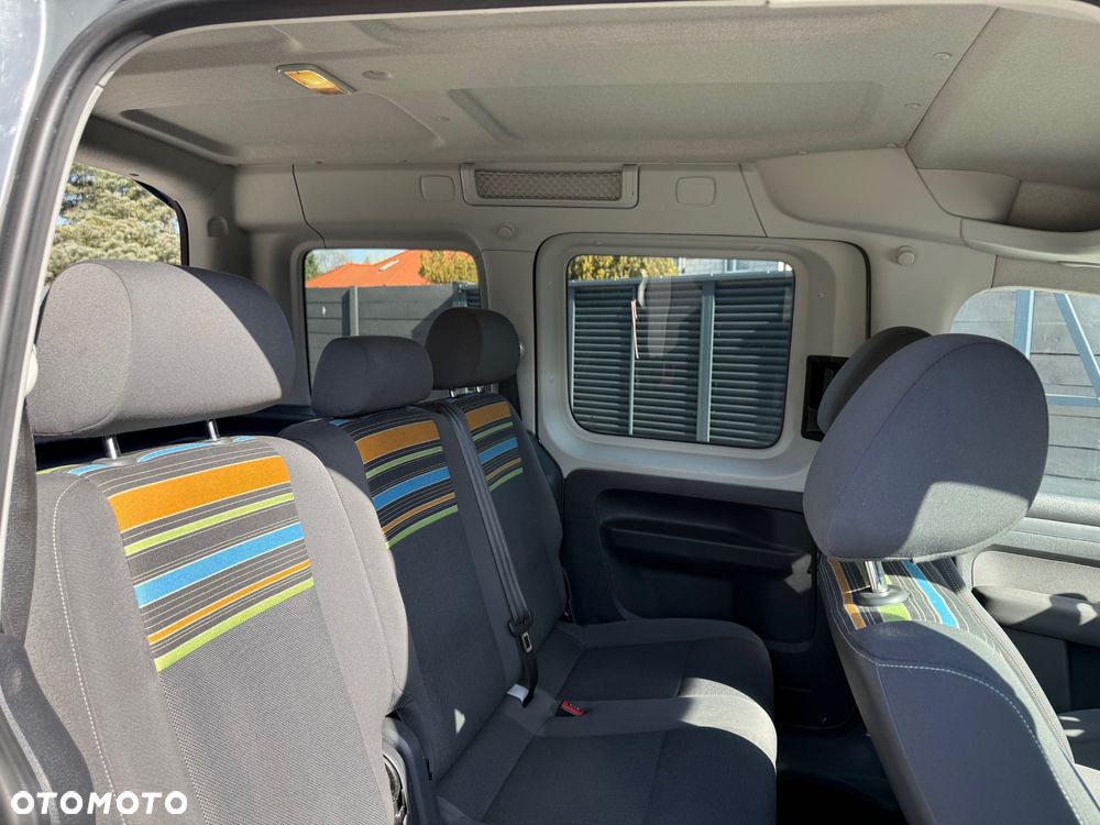 Volkswagen Caddy - 10