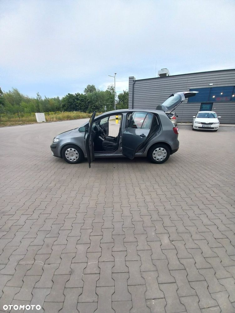 Volkswagen Golf Plus - 17