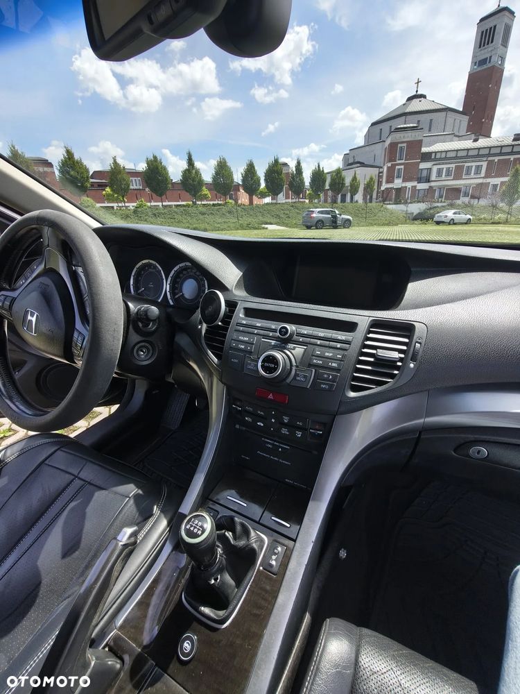 Honda Accord 2.0 Executive Nav - 7