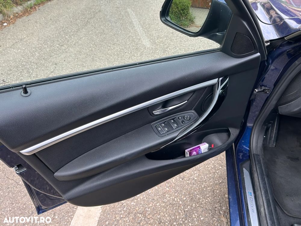 BMW Seria 3 330e iPerformance Sport Line - 8
