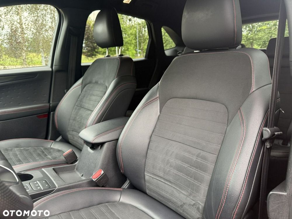 Ford Kuga - 22