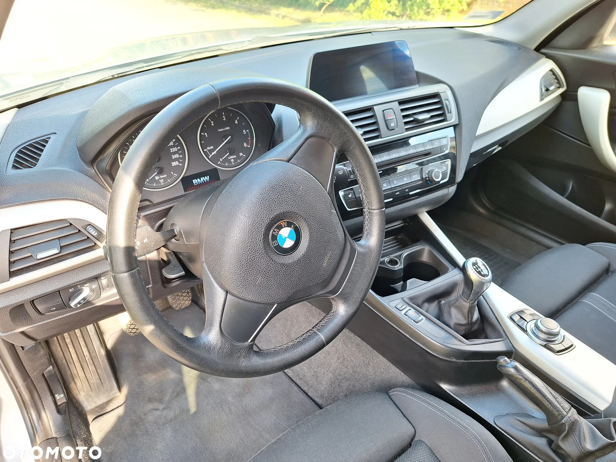 BMW Seria 1 116d EfficientDynamics - 9