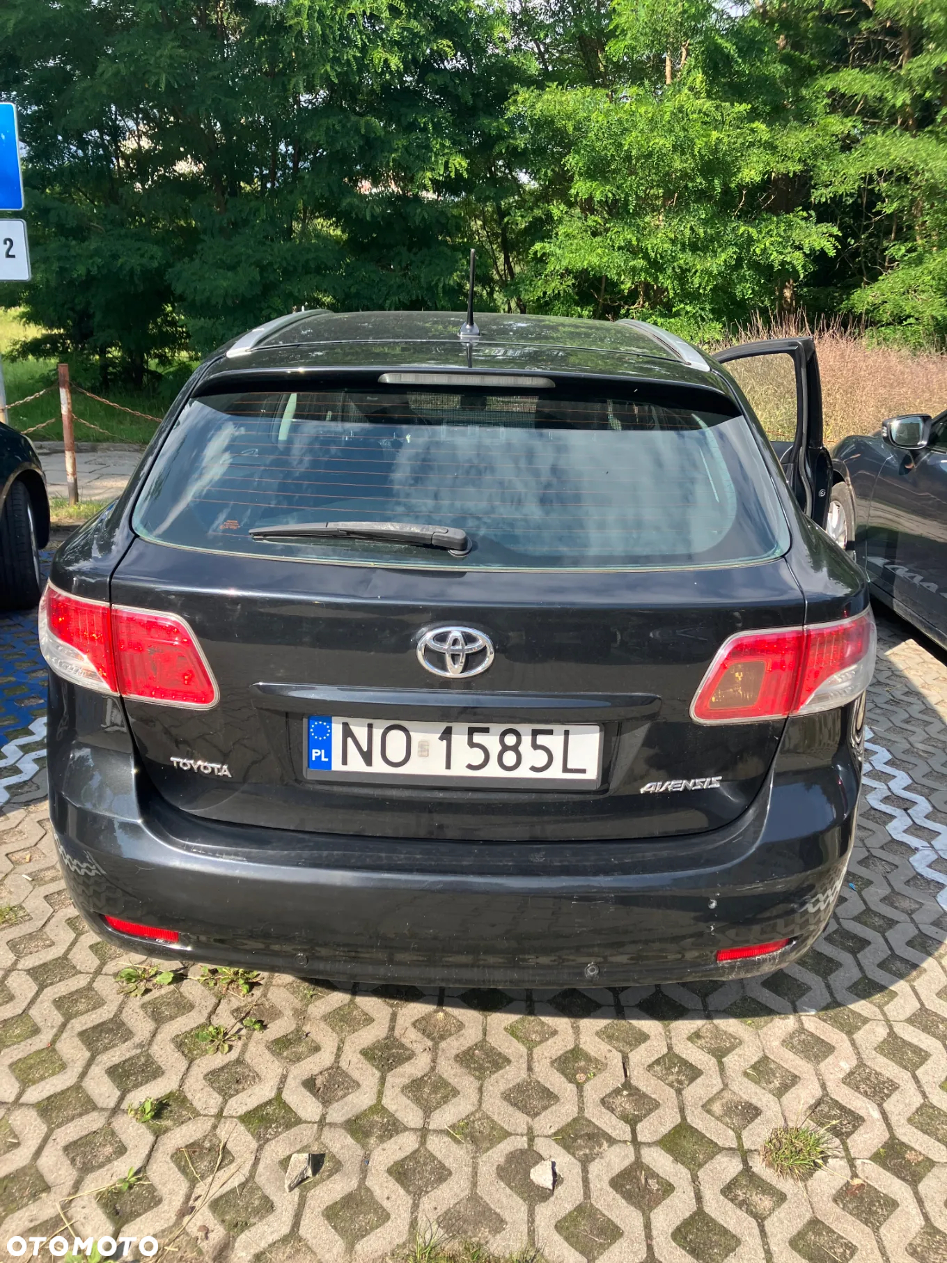Toyota Avensis 1.8 Luna EU5 - 9