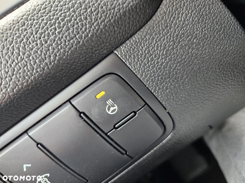 Kia Ceed 1.4 CVVT Dream Team Edition - 27