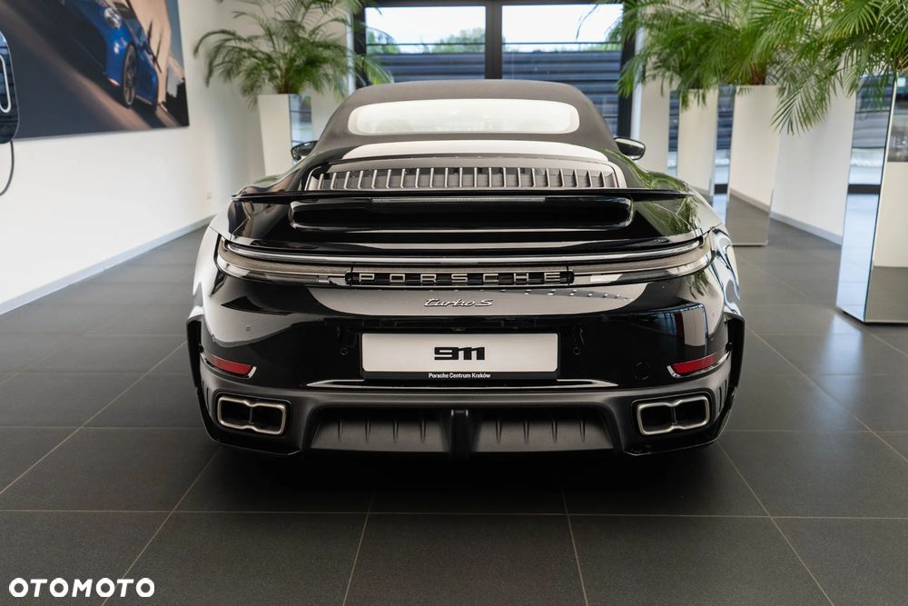 Porsche 911 Turbo S - 6