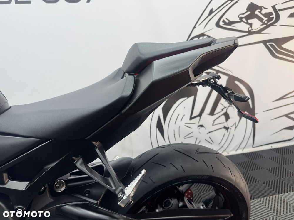 Honda CBR - 18