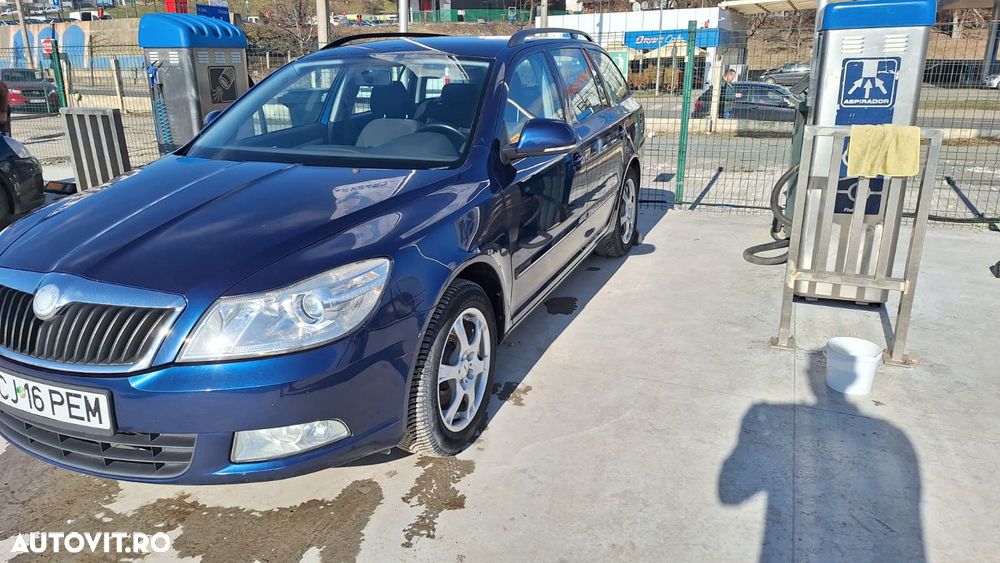 Skoda Octavia 1.6 TDI DPF DSG Ambiente - 3