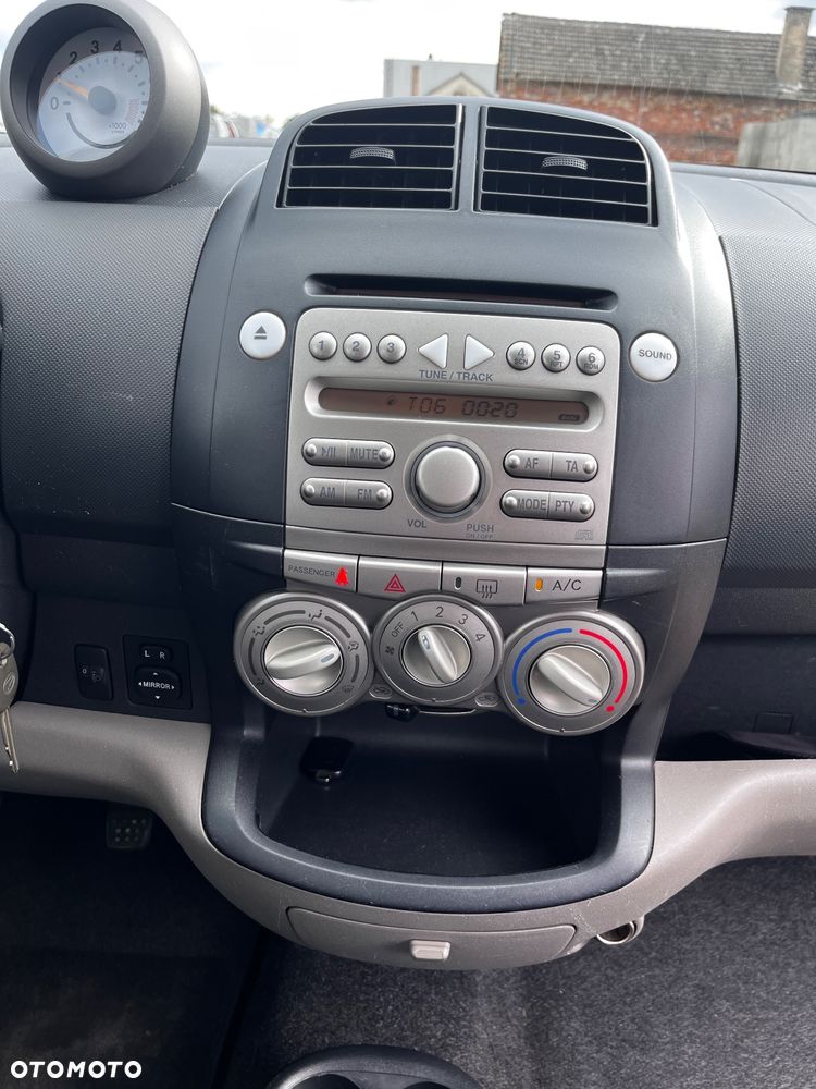 Daihatsu Sirion 1.3 - 14