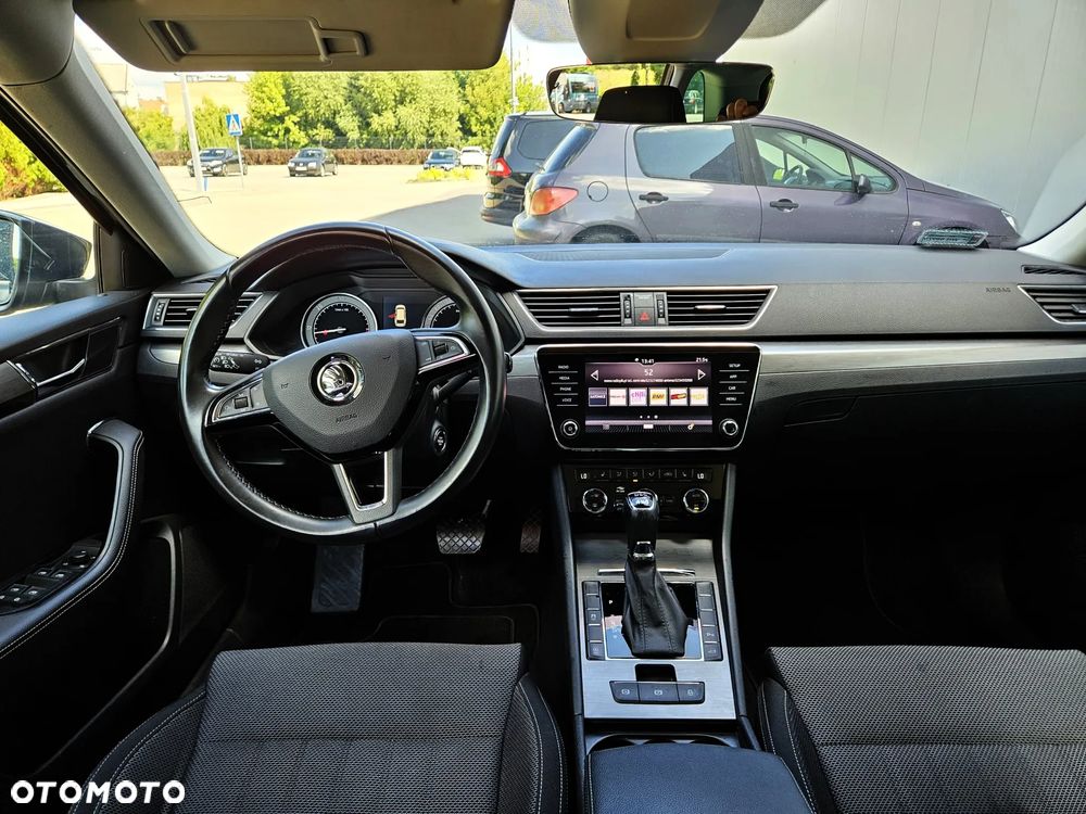 Skoda Superb 2.0 TDI SCR 4x4 Style DSG - 5