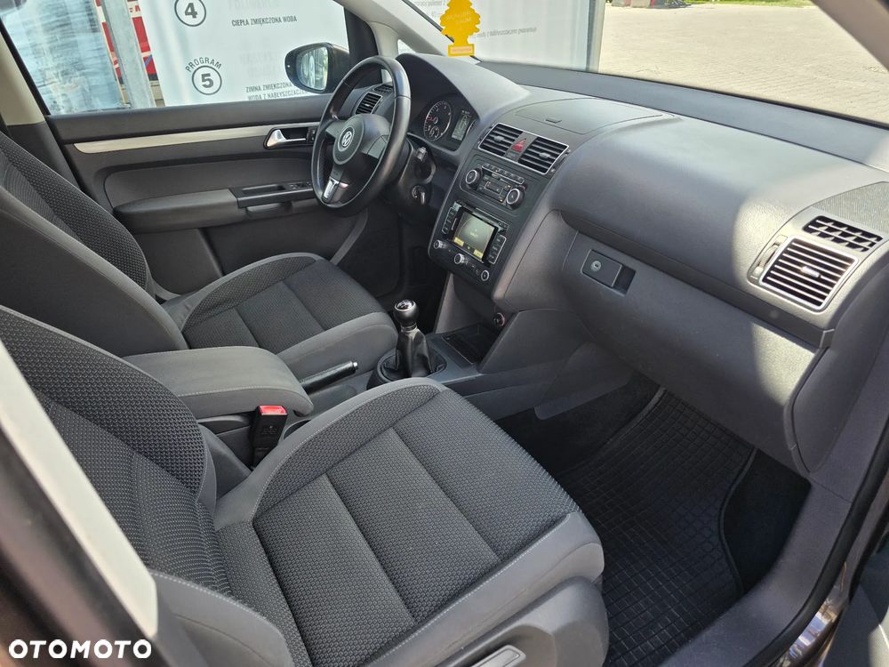 Volkswagen Touran 1.6 TDI DPF Comfortline - 9