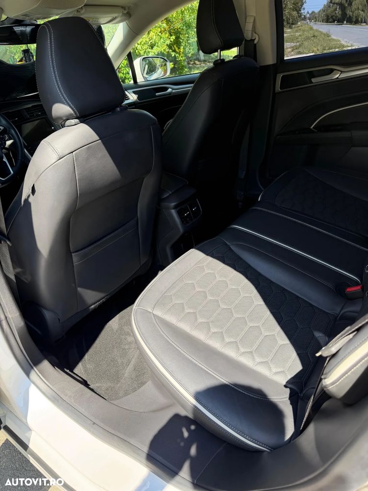 Ford Mondeo - 10