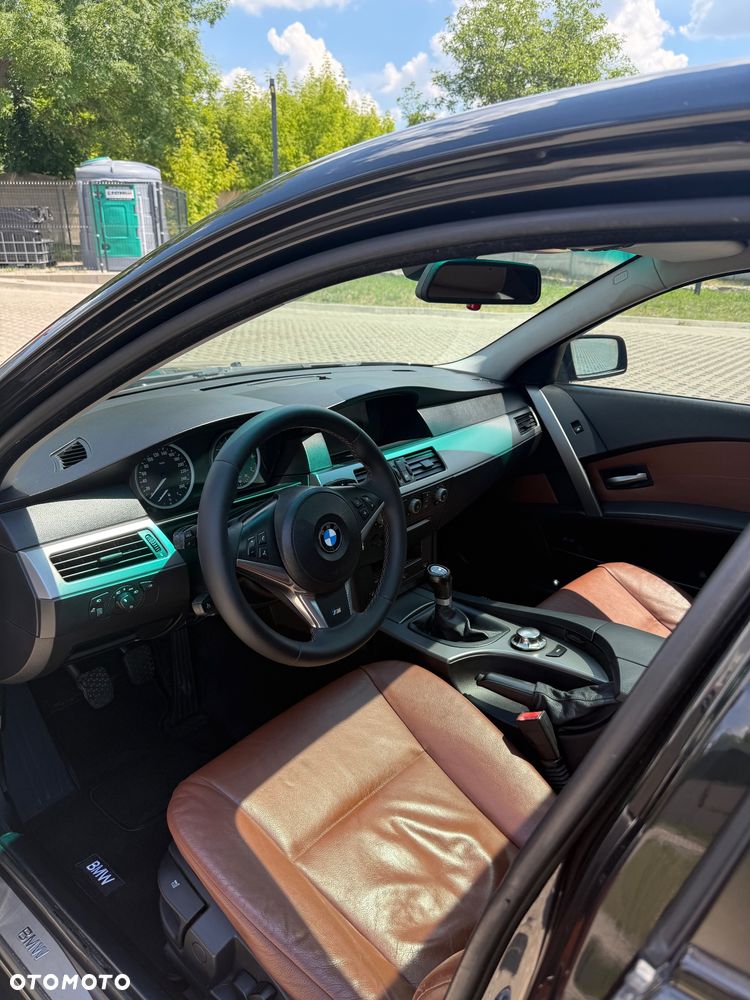 BMW Seria 5 525i - 17