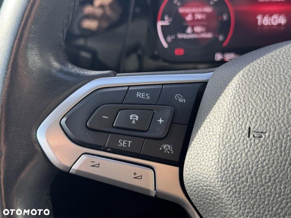 Volkswagen Golf - 13
