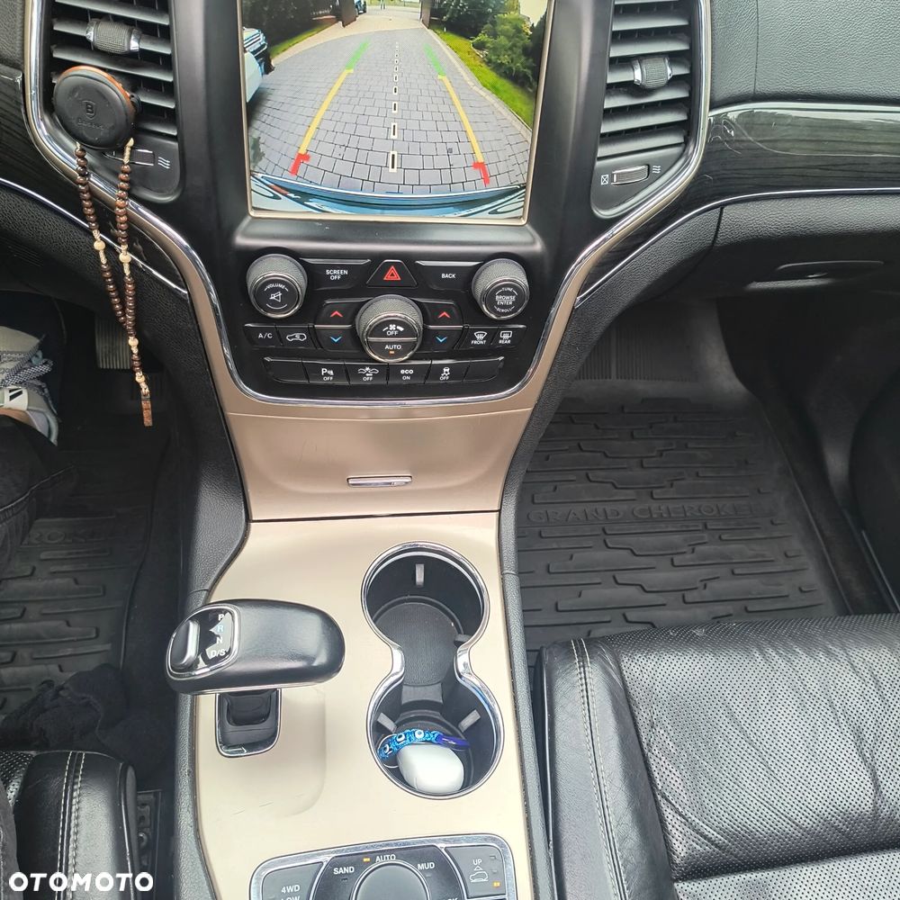Jeep Grand Cherokee 5.7 V8 HEMI Overland Summit - 12