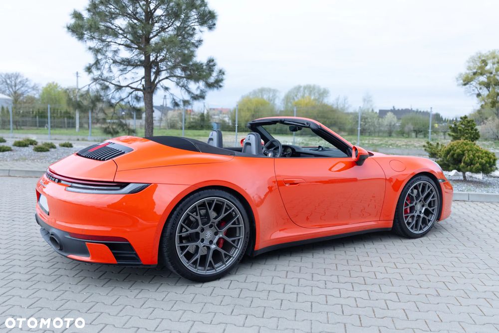 Porsche 911 Carrera 4S - 5