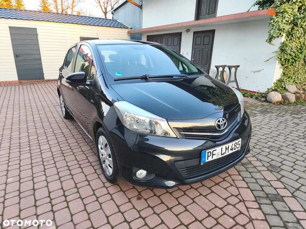 Toyota Yaris 1.33 VVT-i Executive - 3