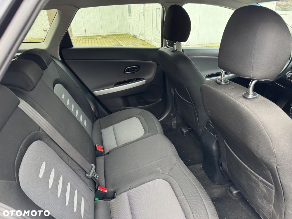 Kia Ceed Cee'd 1.6 GDI M - 11