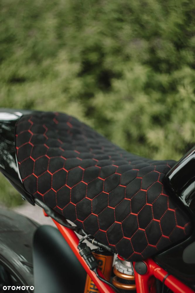 Ducati Monster - 11