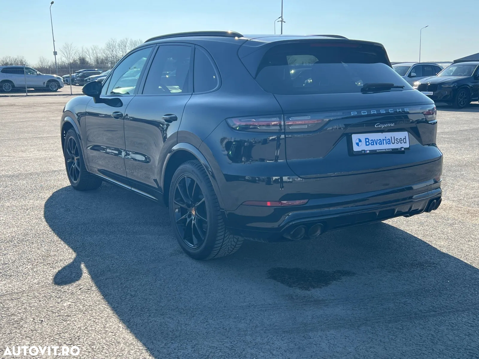 Porsche Cayenne - 2