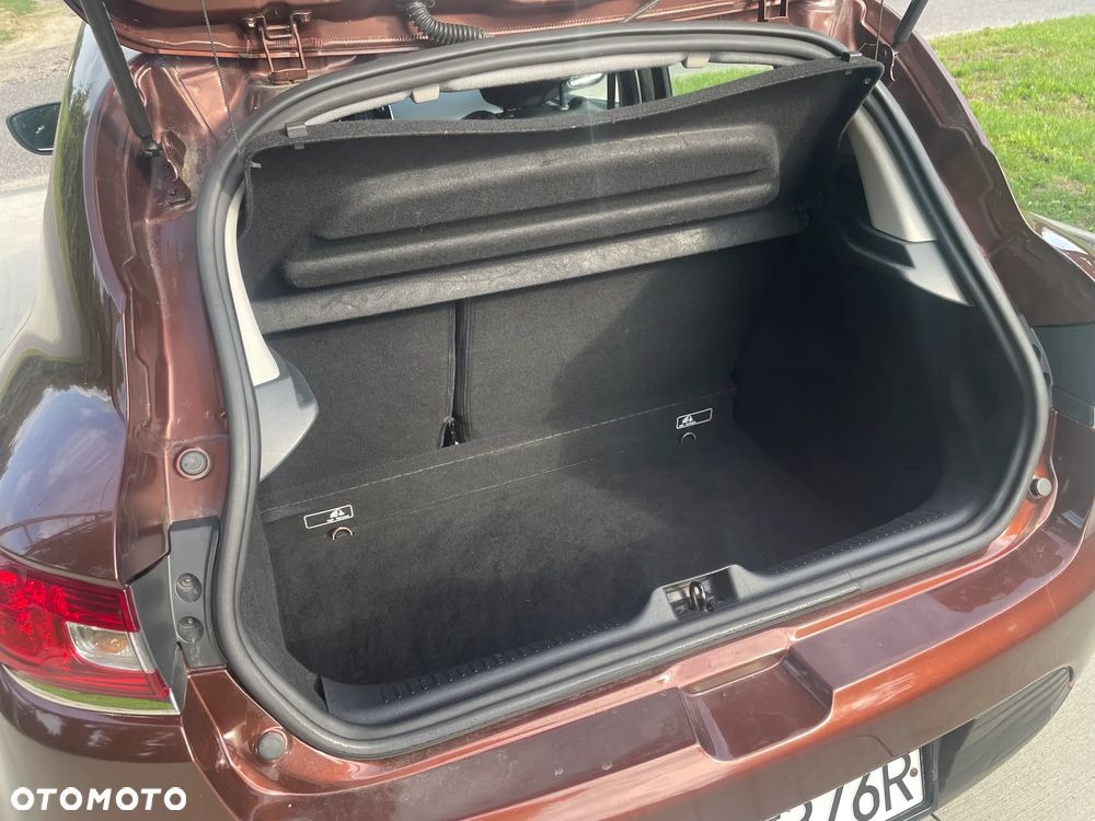 Renault Clio 1.2 TCe Limited EDC - 22