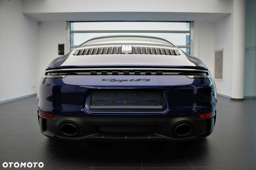Porsche 911 - 9