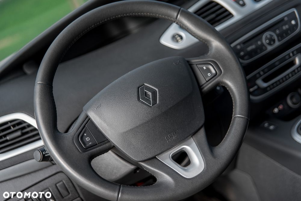 Renault Scenic - 23