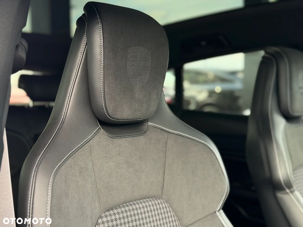 Porsche Taycan 105kWh 4 - 18