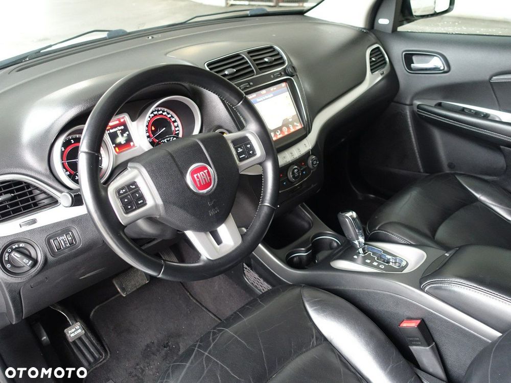 Fiat Freemont 2.0 Multijet Lounge AWD - 12