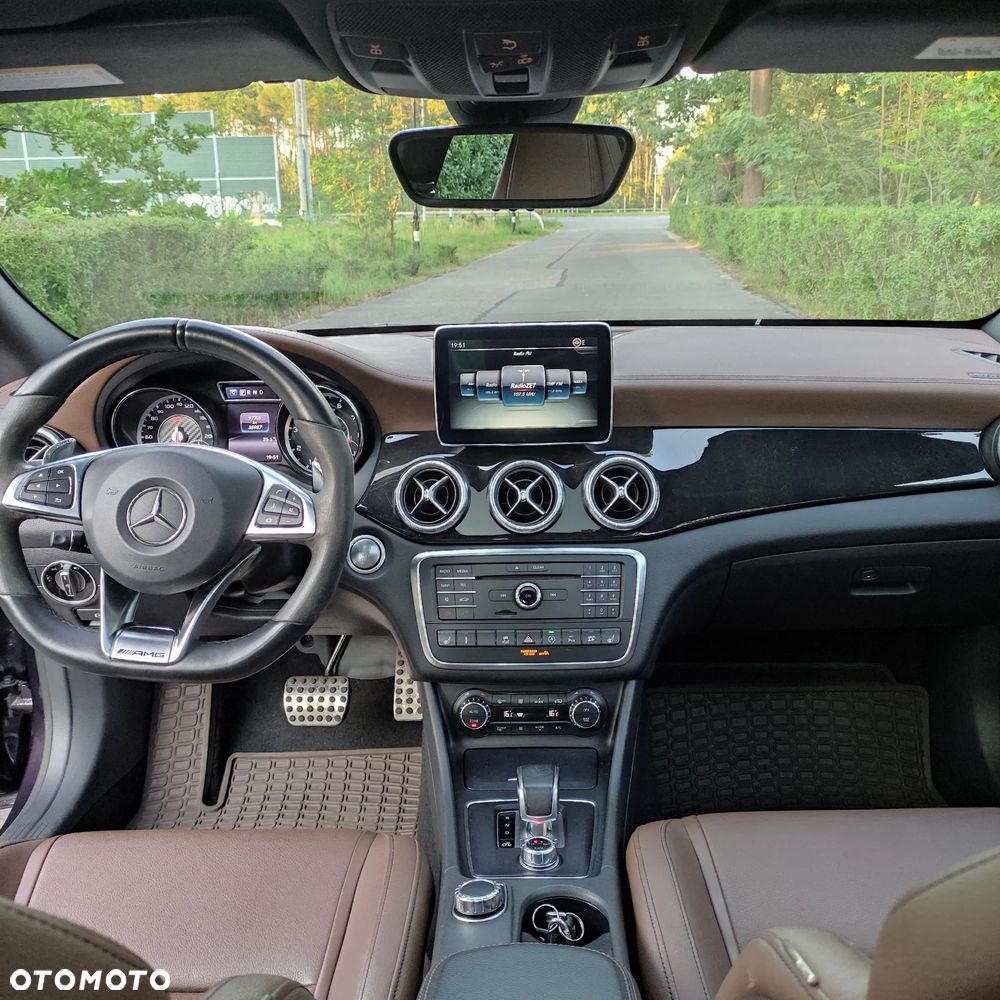 Mercedes-Benz CLA AMG 45 4-Matic - 16